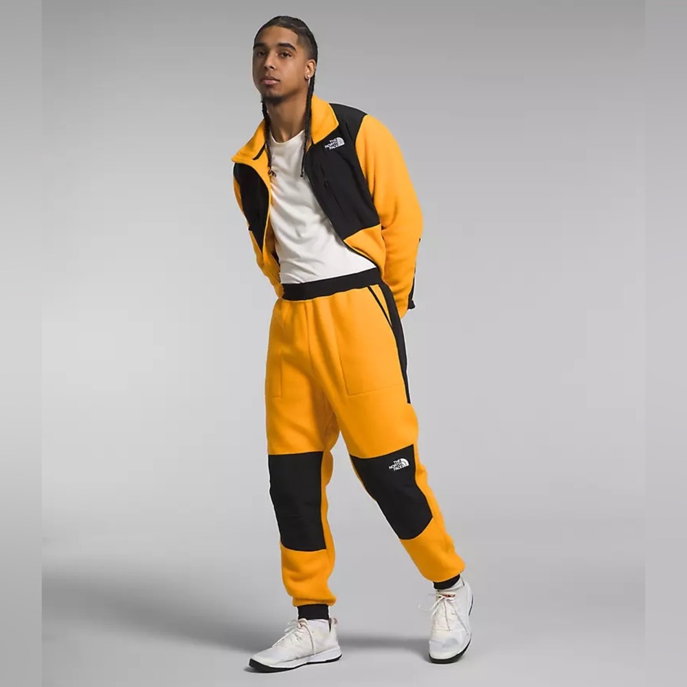The North Face Denali Set in Summit Gold, Men’s L